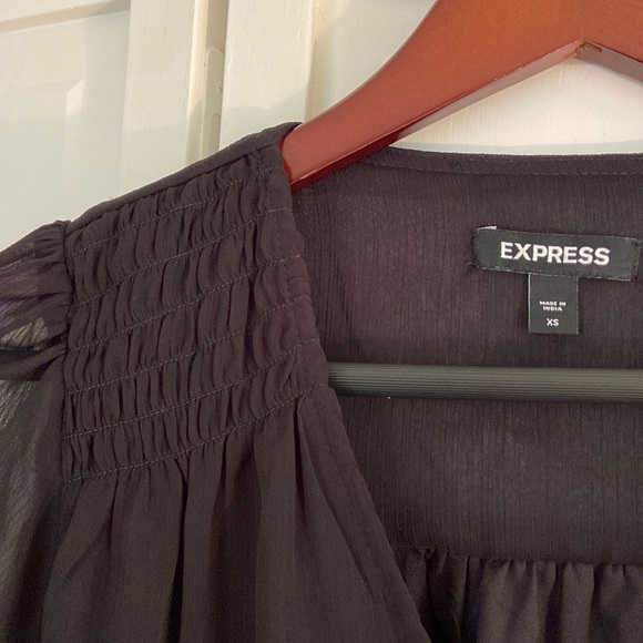 EXPRESS Chiffon Button Front Top XS - Picture 4 of 7